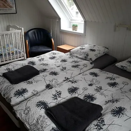 Semesterbostad Krogsogard Holiday House